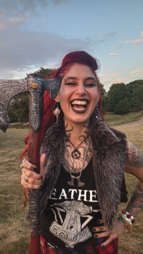 Avadrian Night with an axe at Solskin Festival
